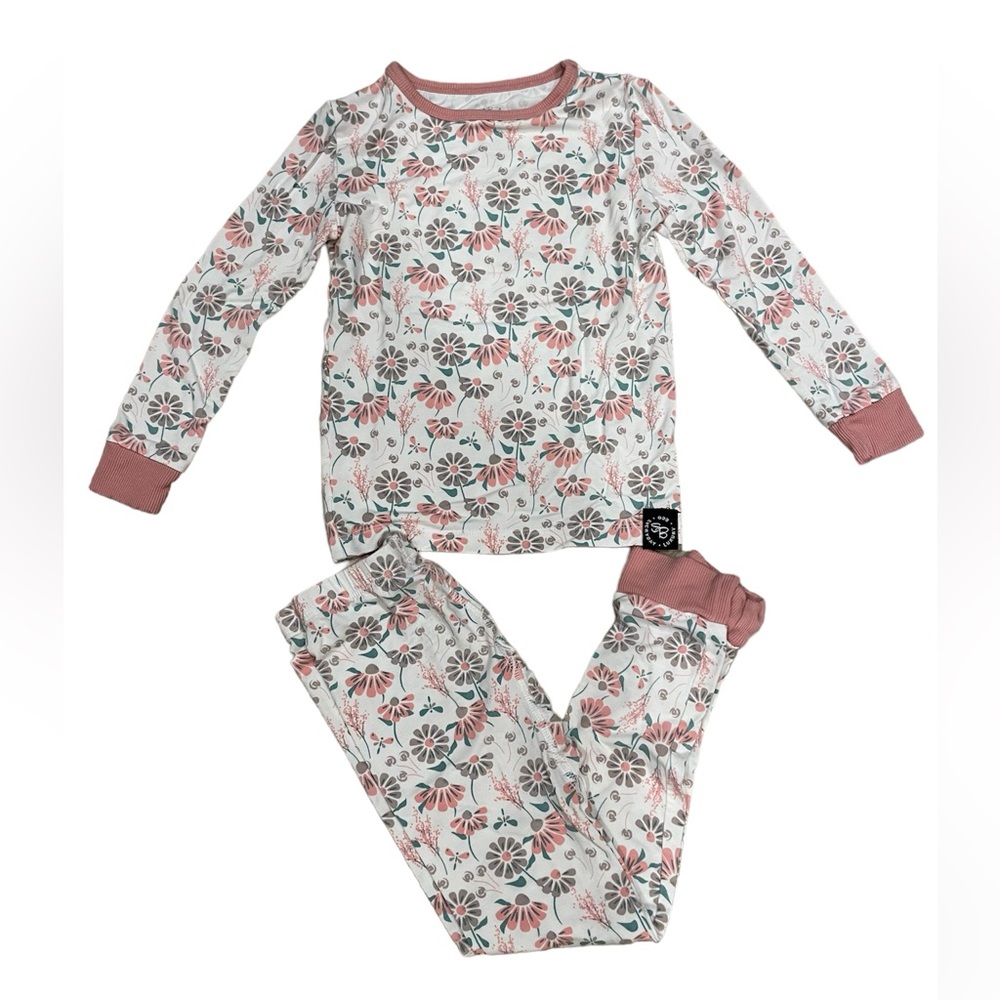 Sweet Bamboo kids pajama set in size 5T. Cute floral design